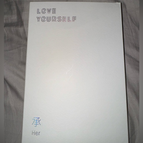 BTS Love Yourself: Her - Picture 1 of 5